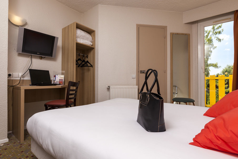 Ibis Budget Saint-Ouen-L'Aumone Exterior photo