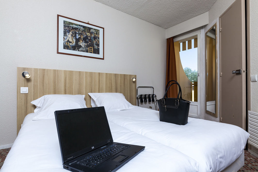 Ibis Budget Saint-Ouen-L'Aumone Exterior photo